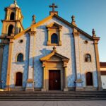 Découverte de l'Église du Carmo à Porto : histoire fascinante, visite guidée et splendeur des azulejos baroques